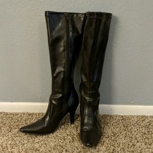 Knee high chocolate faux-leather boots